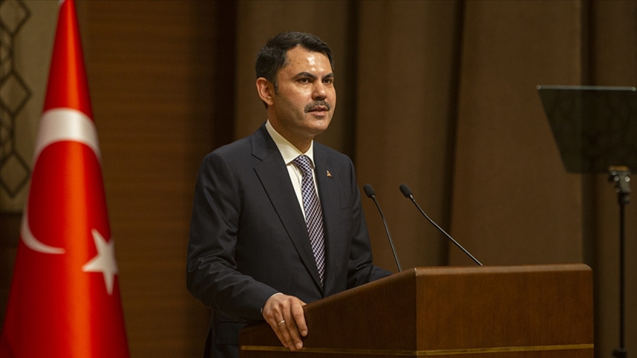 Bakan Kurum, Marmara Denizi'ndeki depremden etkilenen vatandaşlara "geçmiş olsun" dileklerini iletti