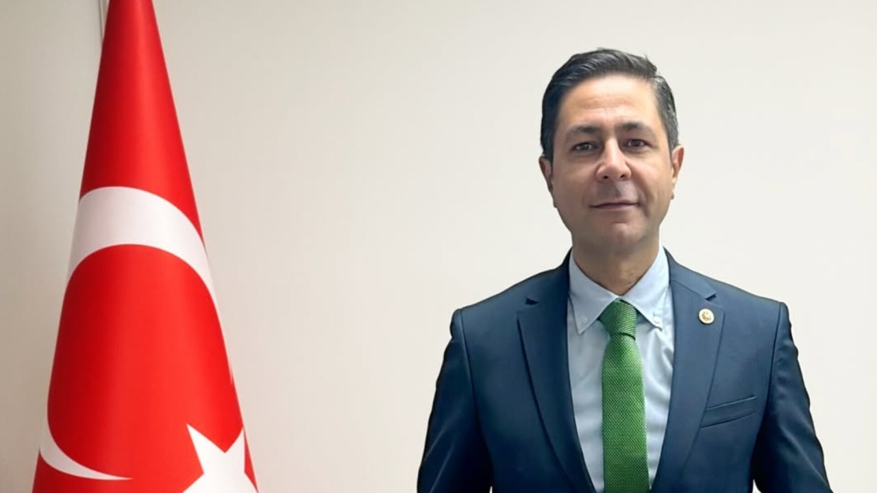 MHP'li Bulut'tan Sabahat Akkiraz'a tepki: Aleviliğin ‘barış dilinden’ zerre nasibini almamış bir düşkündür