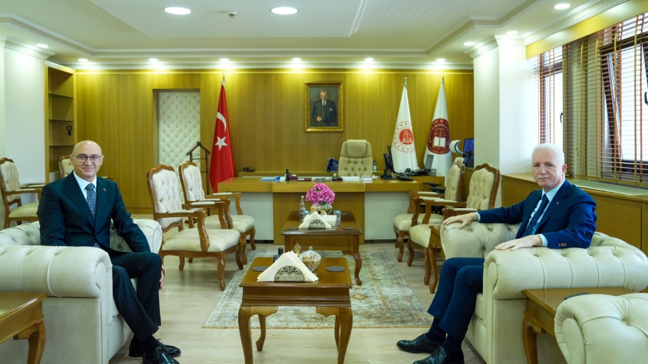 İstanbul Valisi Gül'den Bakırköy Cumhuriyet Başsavcısı Duman'a ziyaret