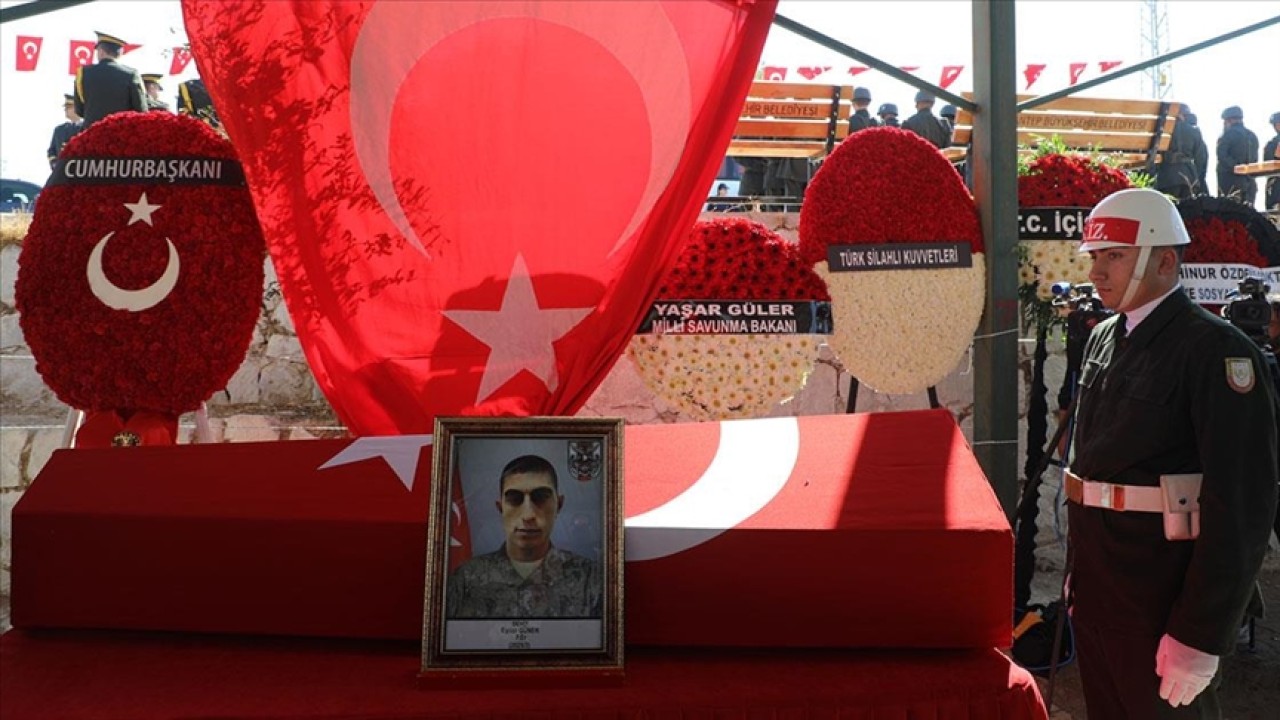 Şehit Piyade Er Eyüp Güner, Gaziantep'te toprağa verildi