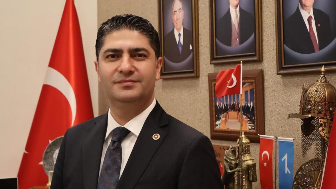 MHP'li Özdemir: Ülkücü Hareket’in bugün gösterdiği sabrının yeri geldiğinde bunların pespayeliğini ezip geçeceğini akıllarından çıkarmasınlar