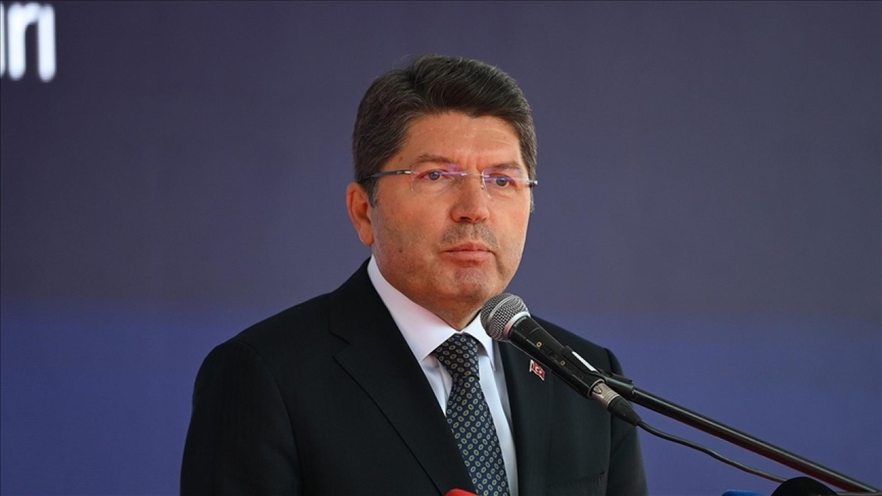 Bakan Tunç: Bugüne kadar 102 bin ton insani yardım, 350 insani yardım tırımız Filistin'e ulaştı