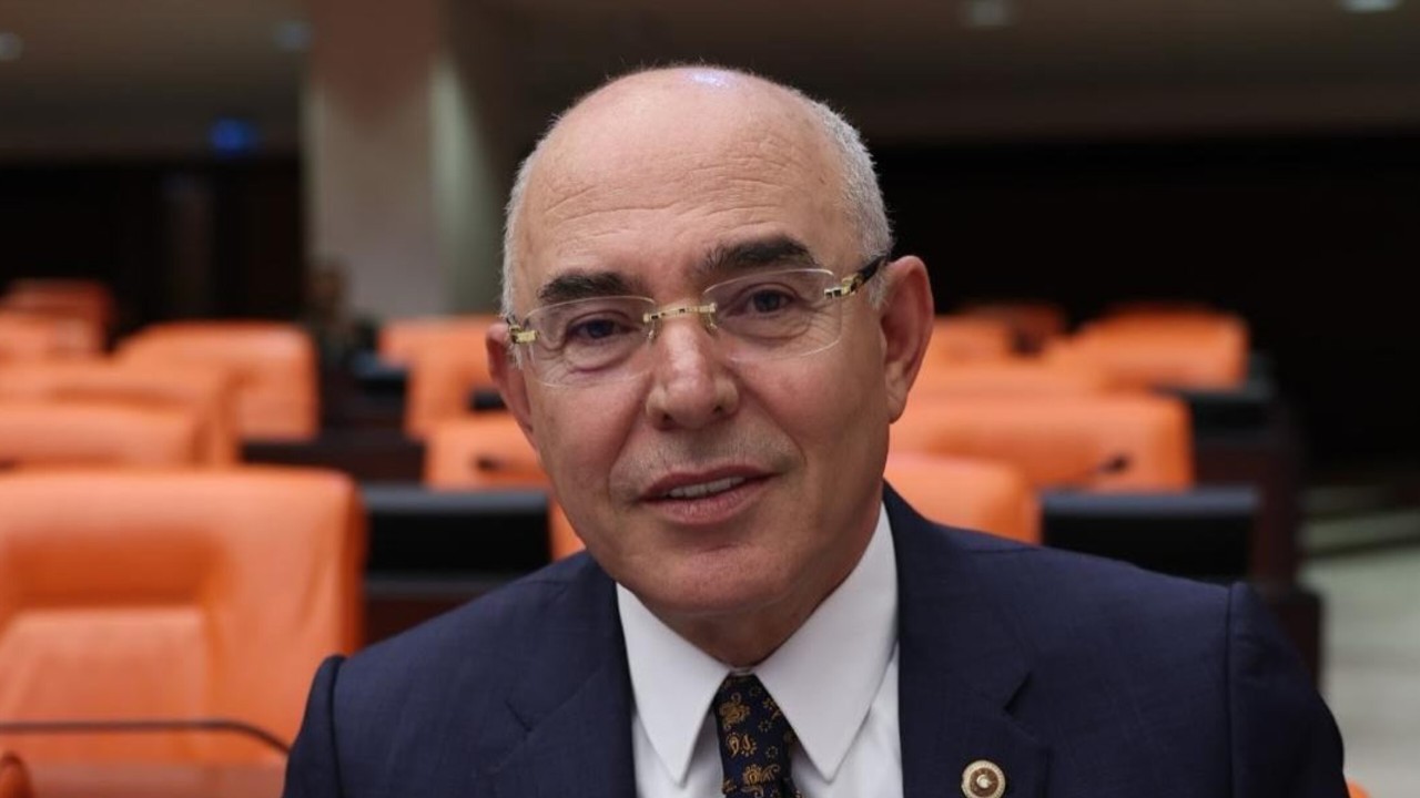 MHP'li Karakaya'dan 29 Ekim Cumhuriyet Bayramı mesajı