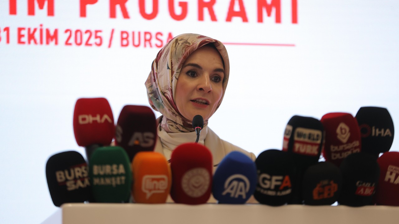 Bakan Göktaş: Çocuğun gelişimini desteklemenin en doğru yolu, ailesini güçlendirmektir