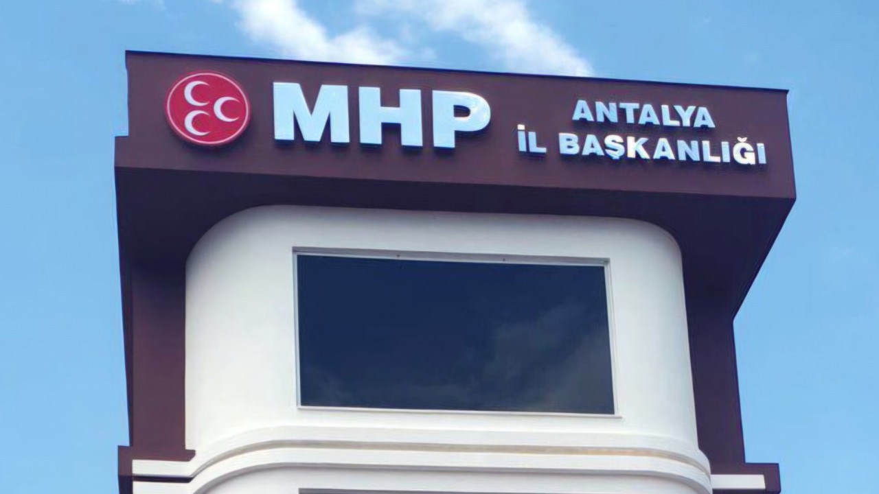 MHP Kaş İlçe Başkanı görevden alındı