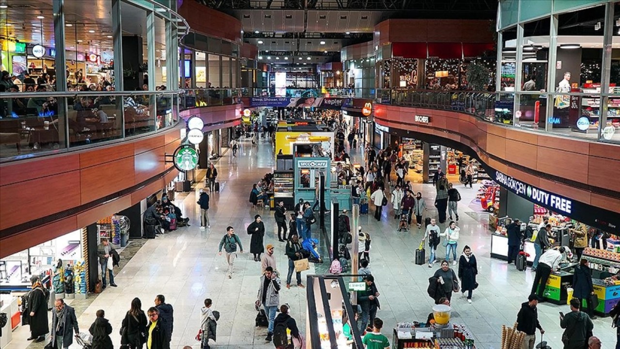 Türkiye genelindeki havalimanları 10 ayda 211 milyon yolcuya hizmet verdi