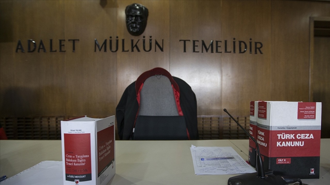 "Murat Ongun'un İBB ihalelerine katılmak isteyenlere karşılığı olmayan faturalar ödettiği" iddiası