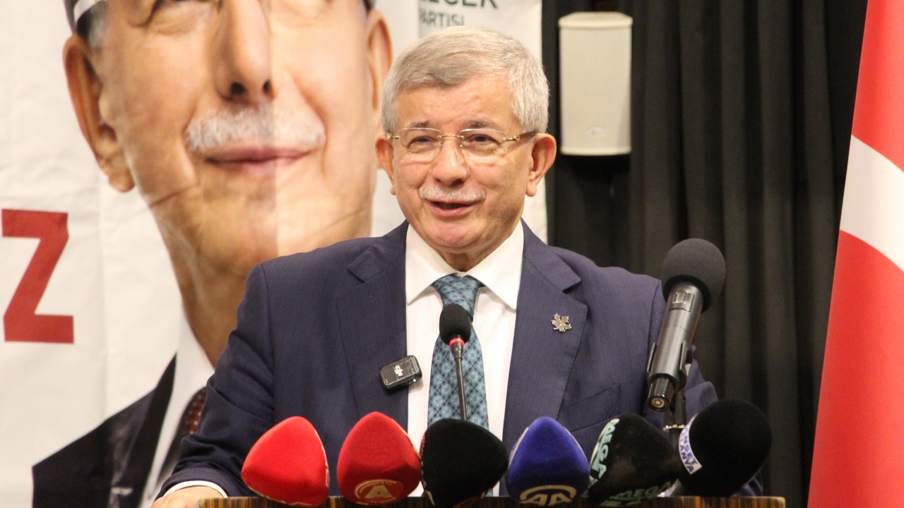 Gelecek Partisi Genel Başkanı Davutoğlu, partisinin Alanya ilçe kongresine katıldı