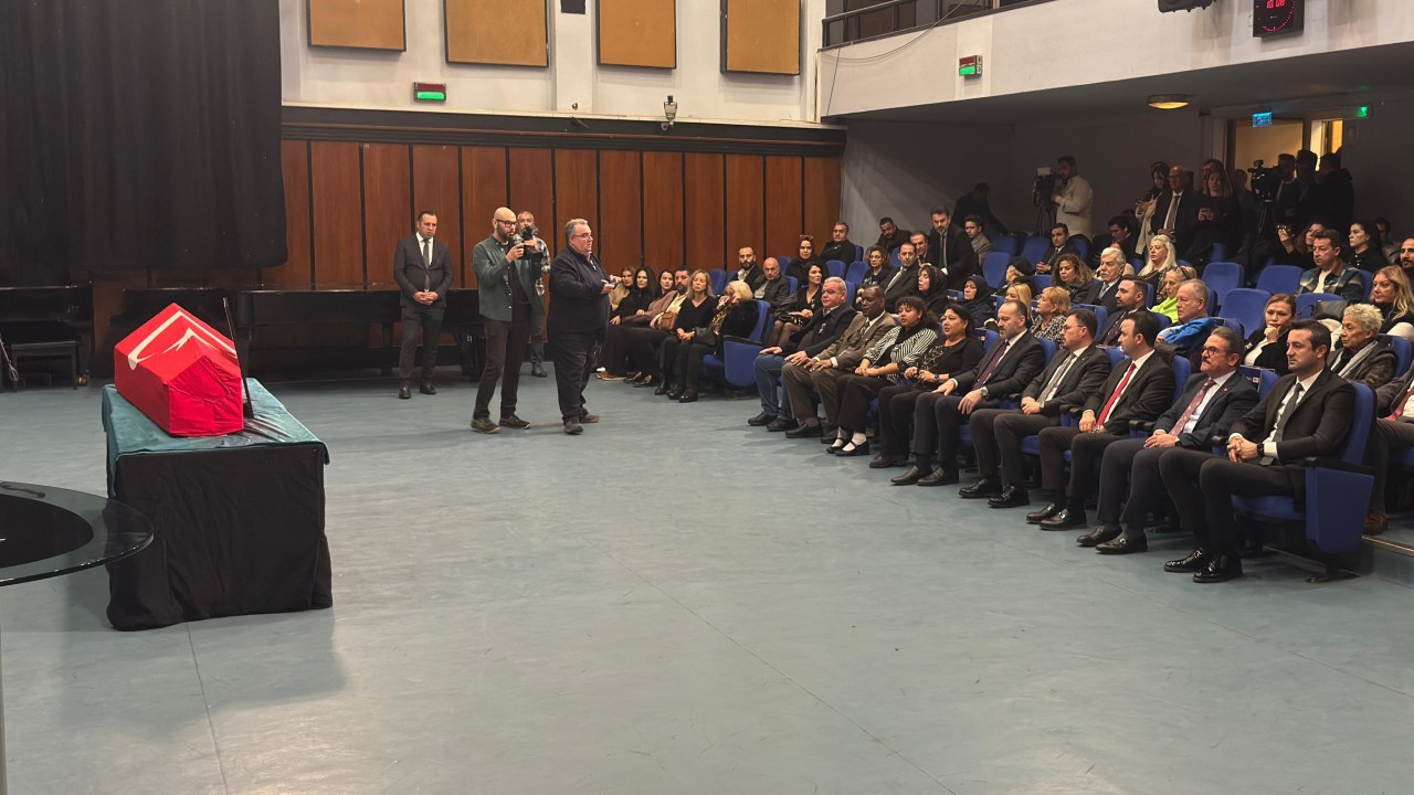 Muazzez Abacı için TRT Ankara Radyosu'nda tören düzenlendi