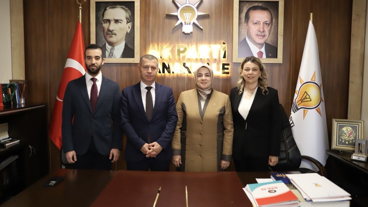 AK Parti Genel Merkez Kadın Kolları Başkanı Ercan Çanakkale'de ziyaretlerde bulundu