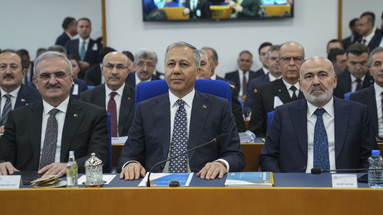 İçişleri Bakanı Yerlikaya, TBMM Plan ve Bütçe Komisyonu'nda milletvekillerinin sorularını yanıtladı