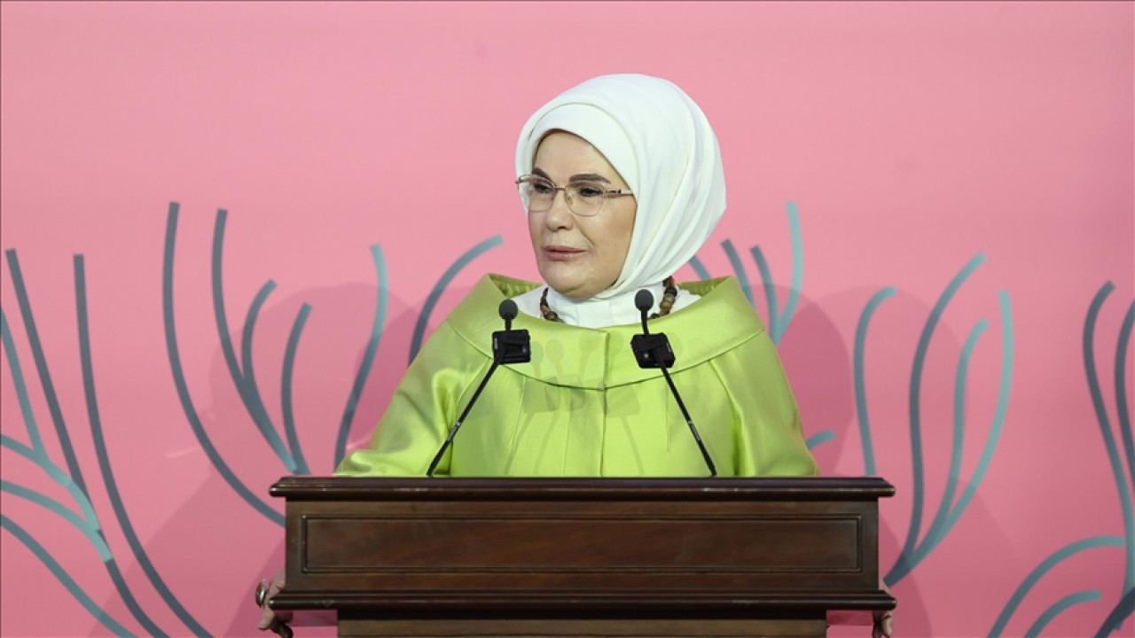 Emine Erdoğan'dan 20 Kasım Dünya Çocuk Hakları Günü'ne ilişkin paylaşım