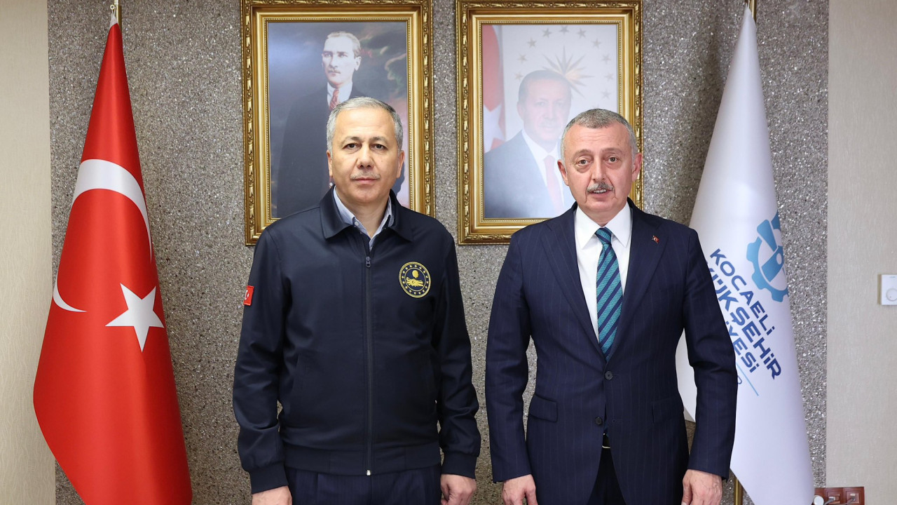 Bakan Yerlikaya'dan Kocaeli Büyükşehir Belediye Başkanı Tahir Büyükakın'a ziyaret