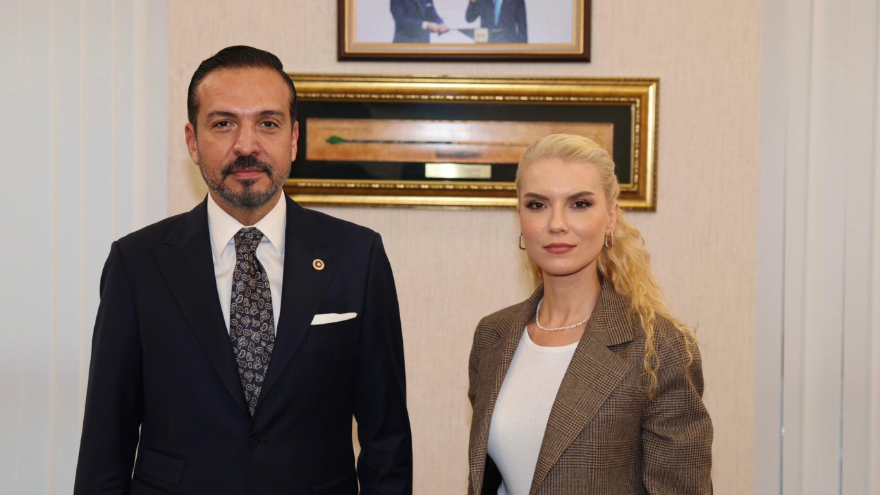 Pelin Çift'ten AK Parti Genel Başkan Yardımcısı Kürşat Zorlu'ya ziyaret