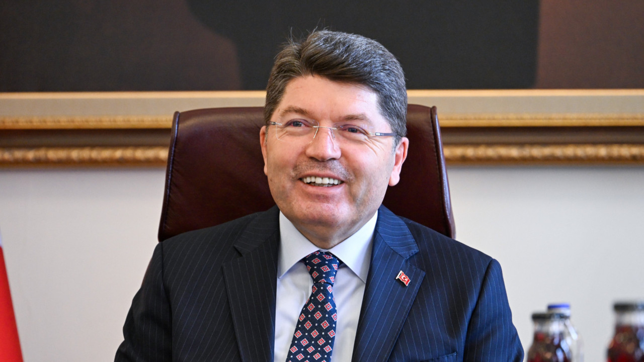 Bakan Tunç'tan, Adli ve İdari Yargı Mazeret ve Müstemir Yetki Kararnameleri'ne ilişkin açıklama