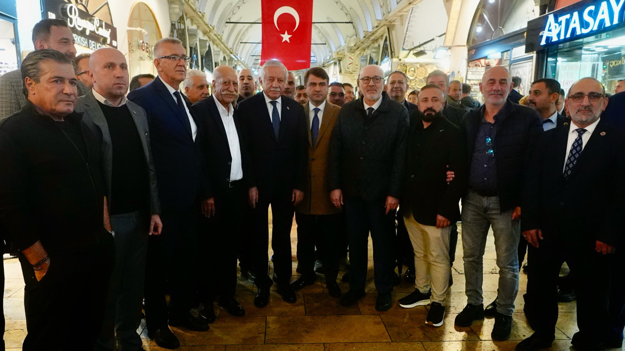 TBMM Başkanvekili Adan, Kapalıçarşı'da esnafla buluştu