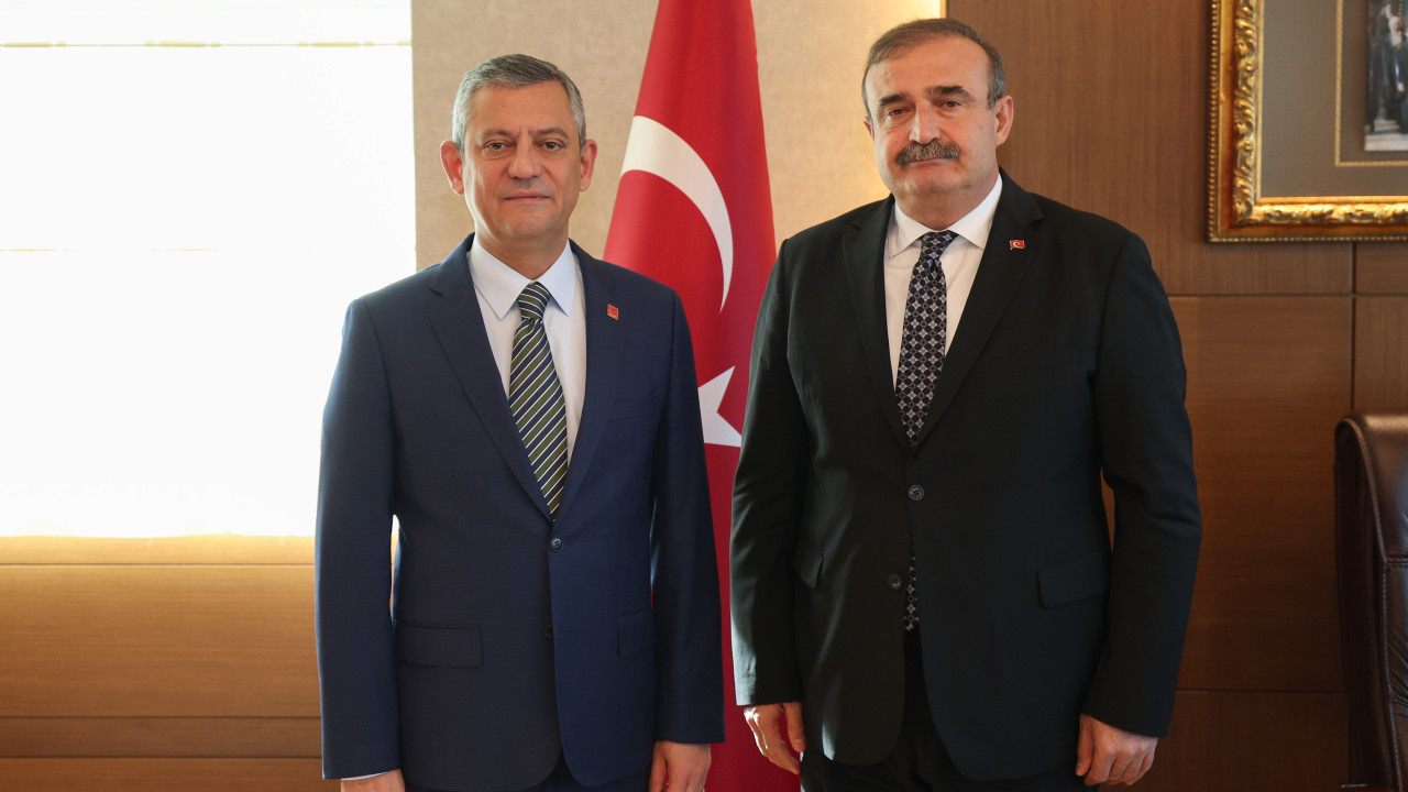 CHP Genel Başkanı Özel, Uyuşmazlık Mahkemesi Başkanı Güleç'i ziyaret etti