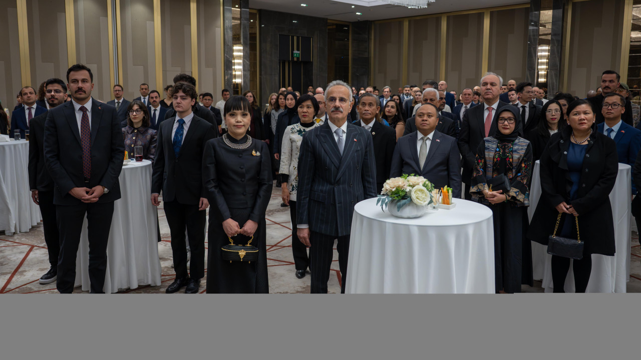 Bakan Uraloğlu, Tayland Krallığı Milli Günü Resepsiyonu'na katıldı