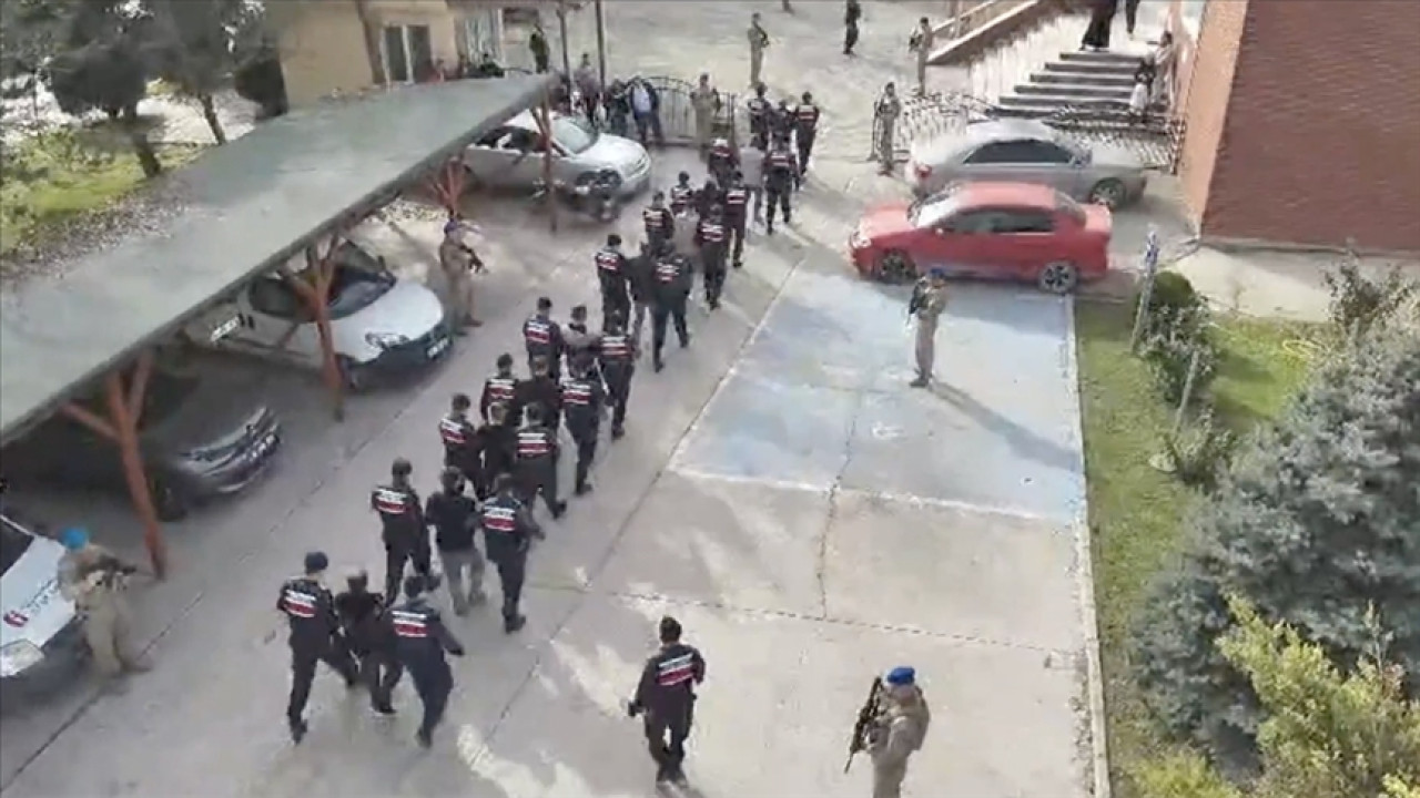 Organize suç örgütlerine yönelik 7 ilde düzenlenen operasyonlarda 47 şüpheli tutuklandı