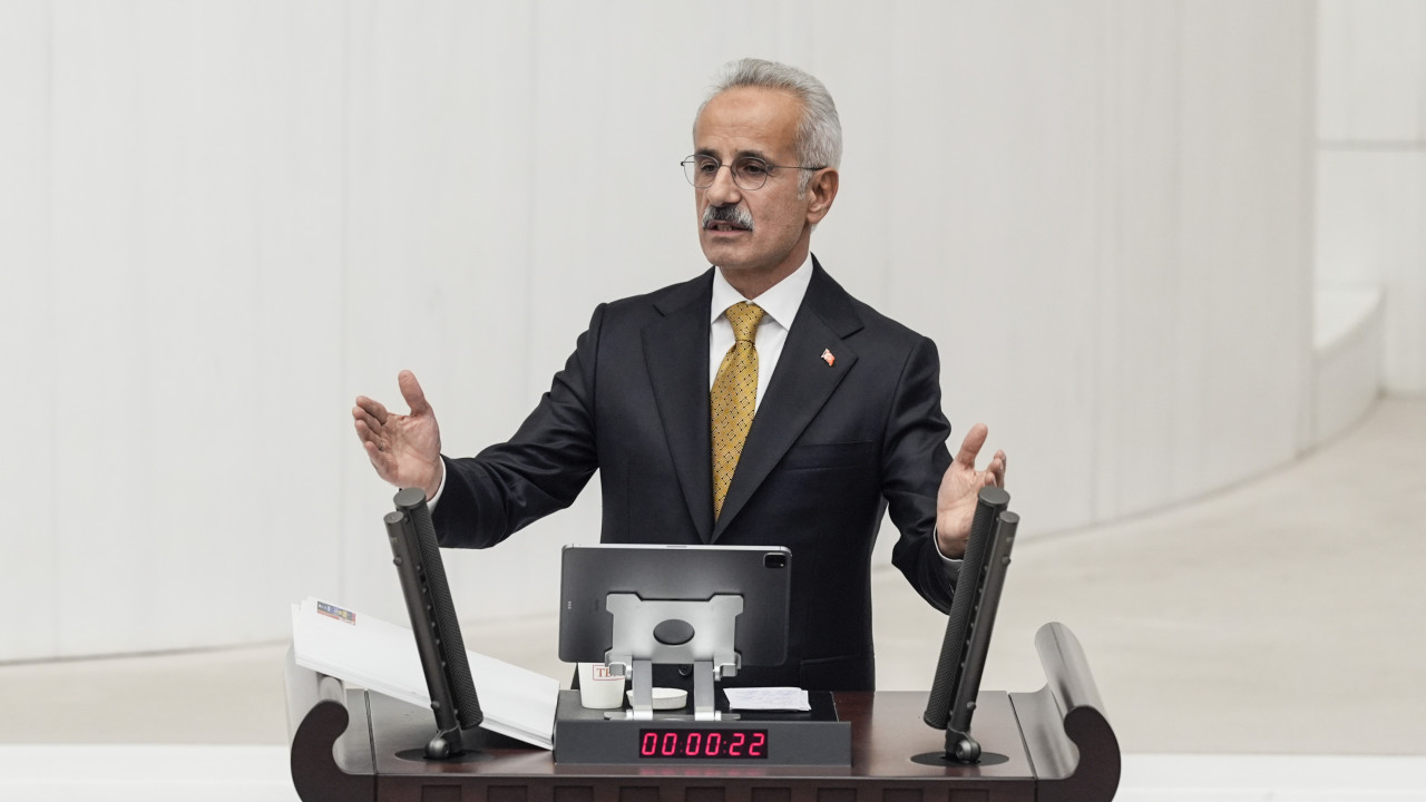 Bakan Uraloğlu: 1 Nisan 2026'da 5G sinyali ile ülkemizi tanıştıracağız