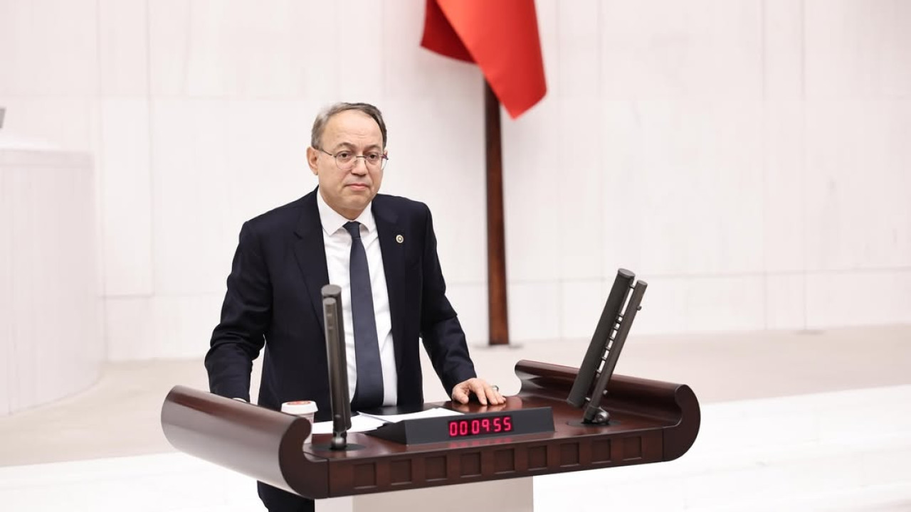 MHP'li Topsakal: Dil, millet olmanın hem harcı hem de evidir, tarih ise bu evin temeli, kimliğimizi yoğuran büyük hafızadır