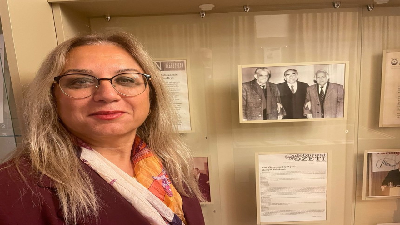 MHP Grup Başkanvekili Kılıç, Azerbaycan’ın millî şairi Bahtiyar Vahapzade’nin Ev/Müzesini ziyaret etti