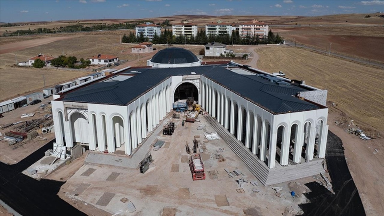 MHP Lideri Devlet Bahçeli'nin hibe ettiği Hacıbektaş'taki arsaya yapılan cemevi külliyesi 11 Ekim'de açılıyor