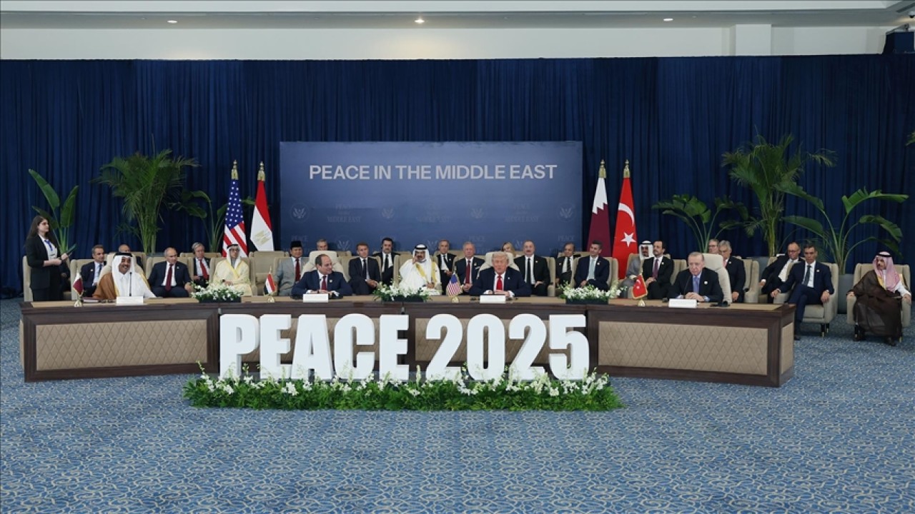 Kabine üyelerinden Şarm el-Şeyh Barış Zirvesi'ne ilişkin paylaşım