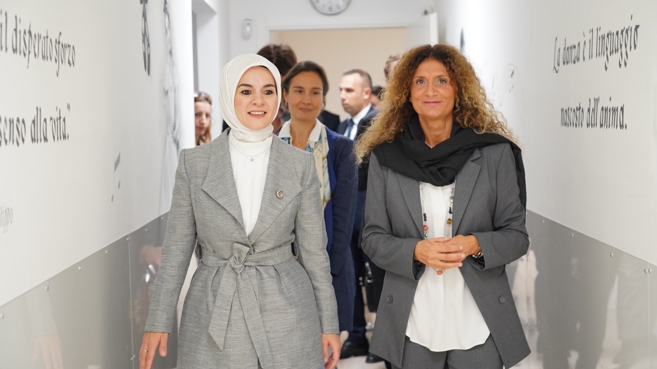 Aile ve Sosyal Hizmetler Bakanı Göktaş, L’Arte nel Cuore’u ziyaret etti