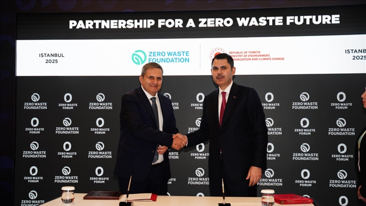 Bakan Kurum, Sıfır Atık Forumu kapsamında ikili görüşmelerde bulundu