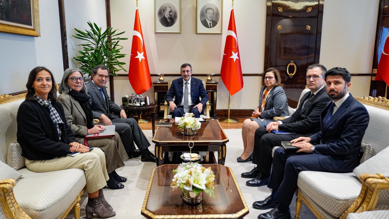 Cumhurbaşkanı Yardımcısı Yılmaz, Portekiz Ekonomi ve Bölgesel Uyum Bakanı Manuel Castro Almeida ile görüştü