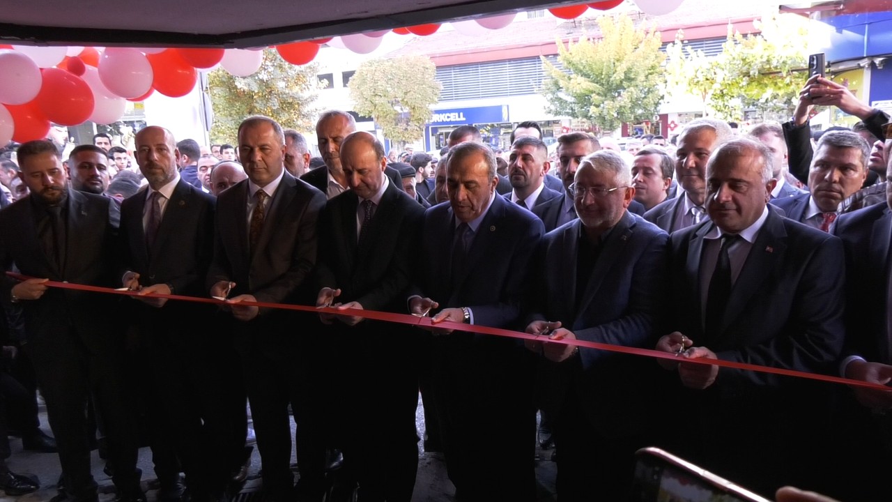 MHP Çorum İl Başkanlığı binası hizmete açıldı