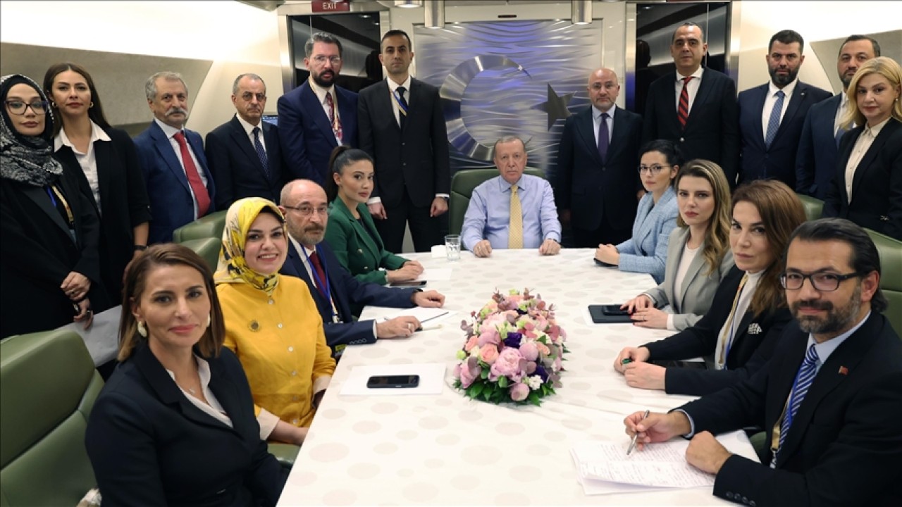 Cumhurbaşkanı Erdoğan: Biz LGBT gibi sapkınlıklara asla imkan vermeyiz