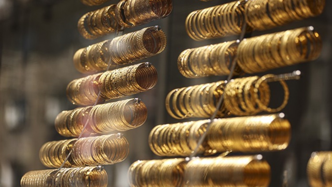 Altının kilogram fiyatı 5 milyon 740 bin liraya yükseldi
