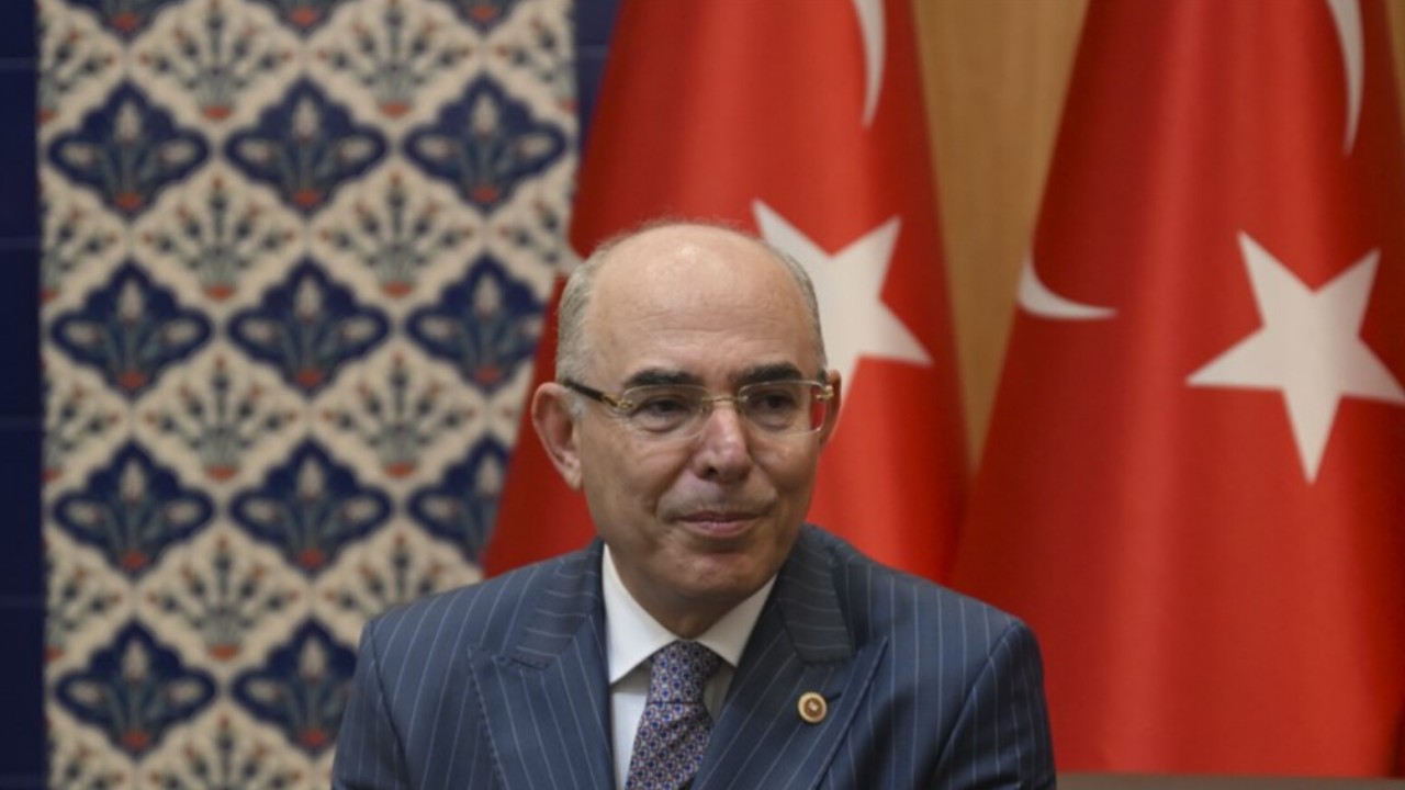 MHP'li Karakaya, sanatçı Ali Kınık'ın ağabeyi Ethem Kınık için taziye mesajı yayımladı