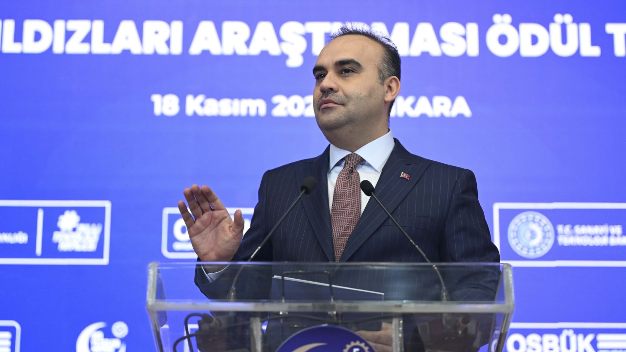 Bakan Kacır: İstikametimiz her alanda tam bağımsız ve müreffeh bir Türkiye