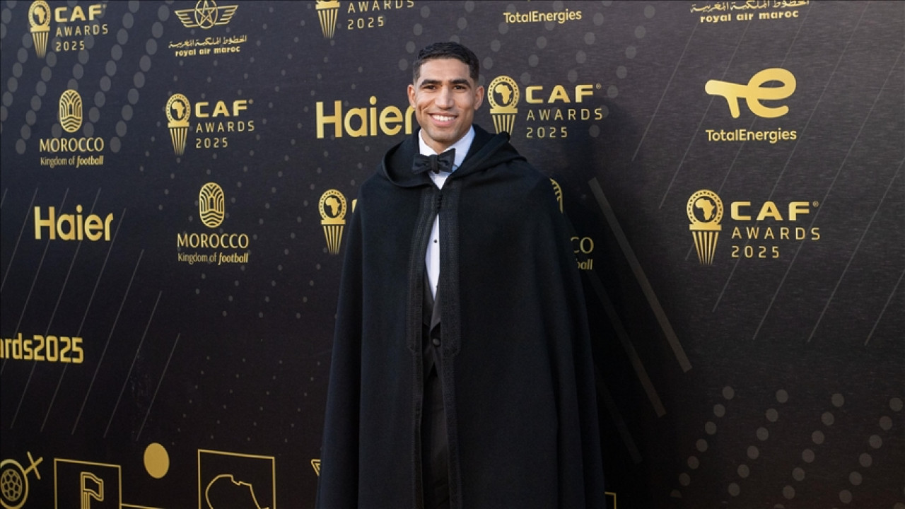 Afrika'da yılın futbolcusu ödülünü Achraf Hakimi kazandı
