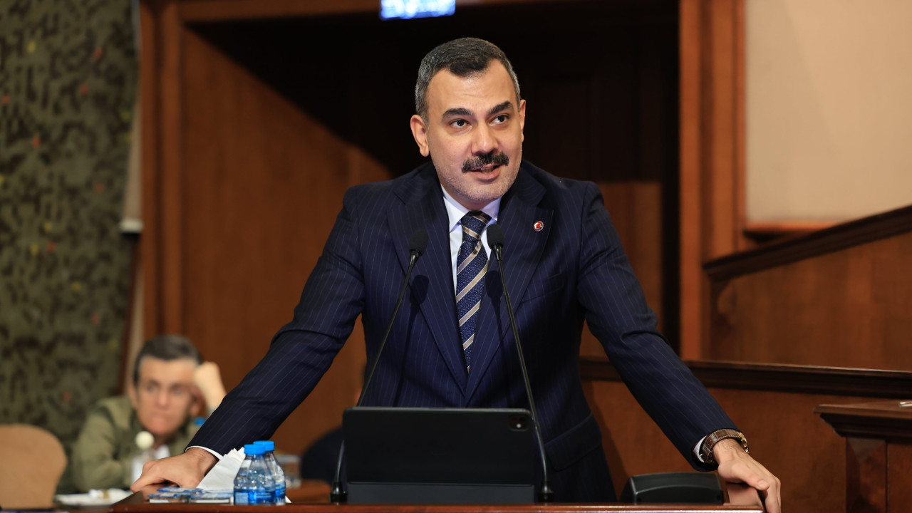 MHP İBB Grup Başkanvekili Ayhan: Bu şehir, otel odalarında değil, milletin gözünün önünde yönetilmelidir