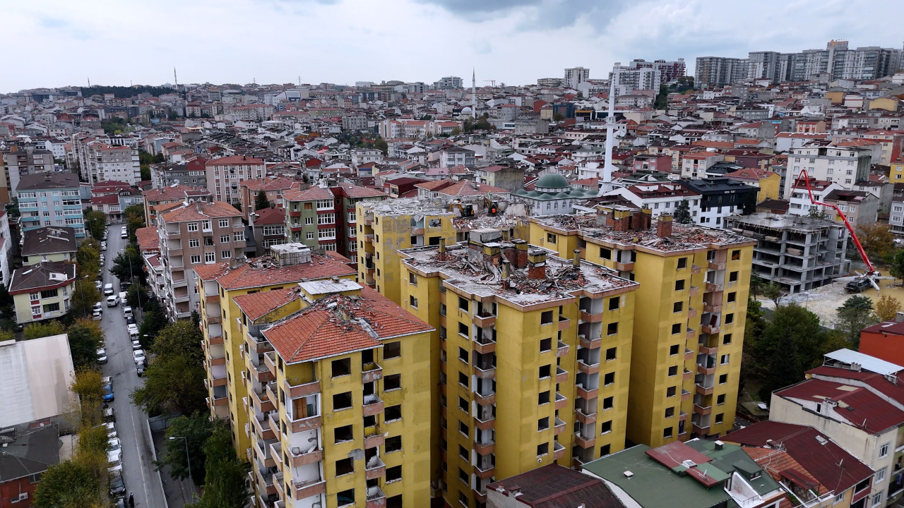 Bakan Kurum, Yarısı Bizden Kampanyası ile yeniden inşa edilecek Doğuş Sitesinin görüntülerini paylaştı