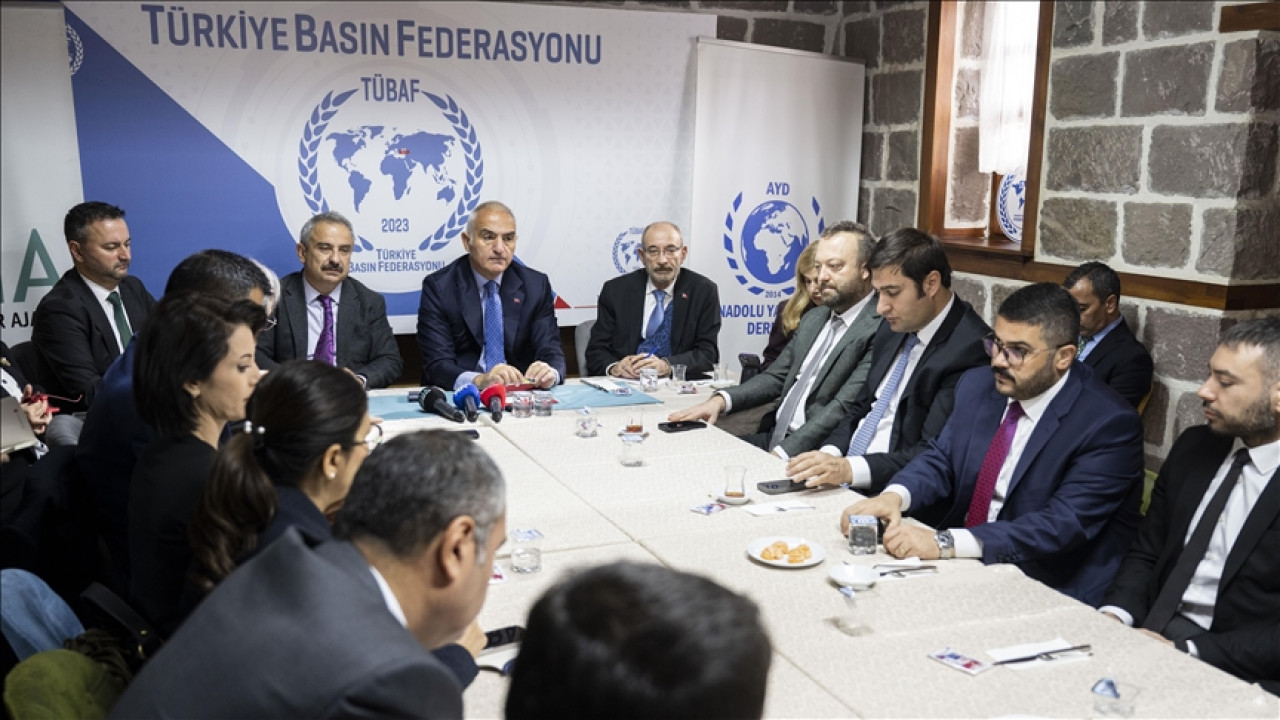 Bakan Ersoy: Dizilere destek projesi üzerine çalışıyoruz