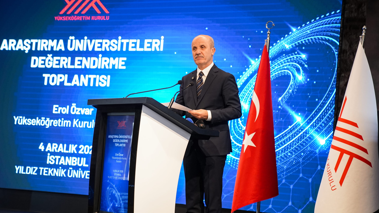 YÖK Başkanı Özvar, Sakarya Üniversitesi'nin araştırma üniversitesi statüsü kazandığını bildirdi