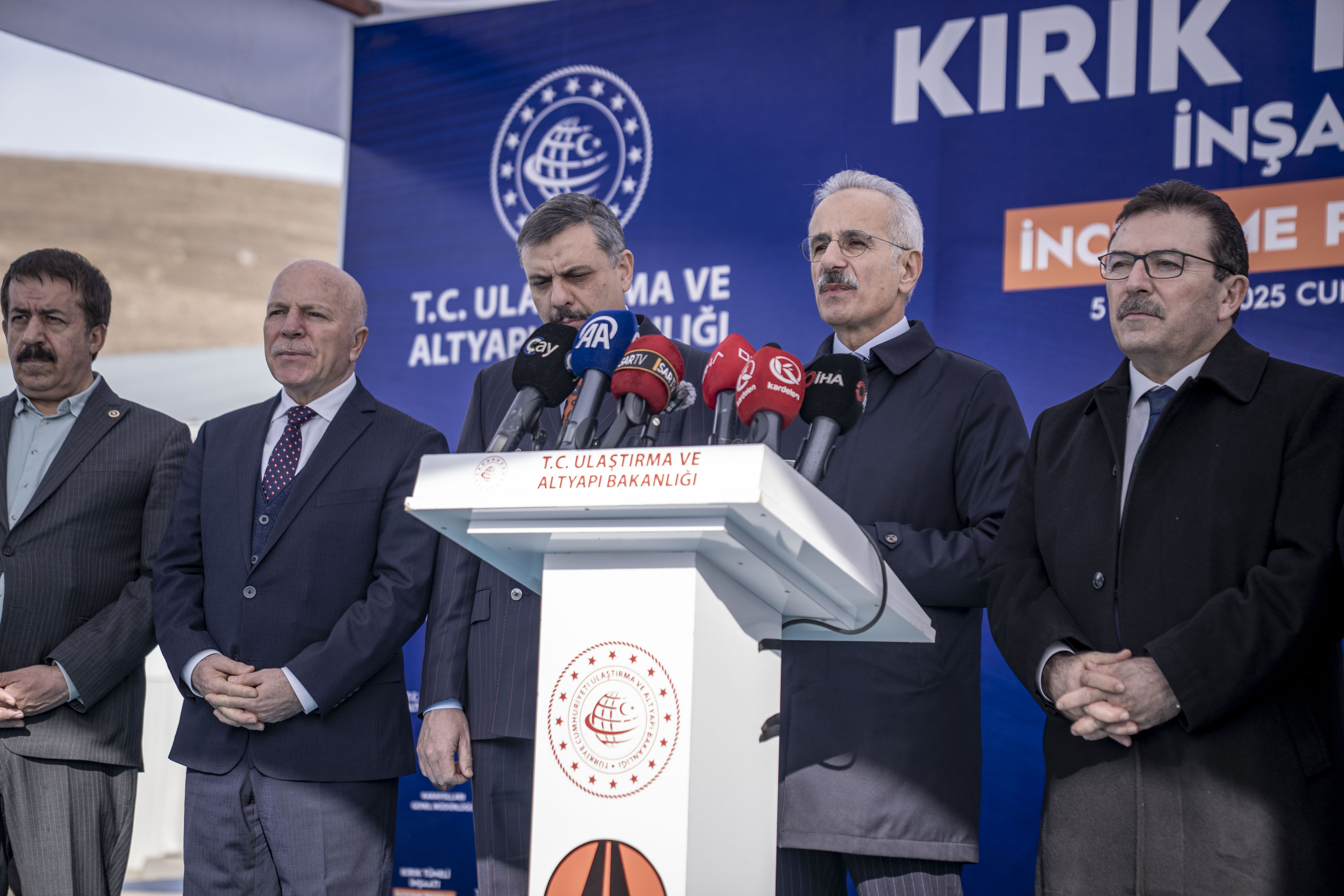 Bakan Uraloğlu: Erzurum'u hızlı tren ile tanıştıracak projede sona gelindi