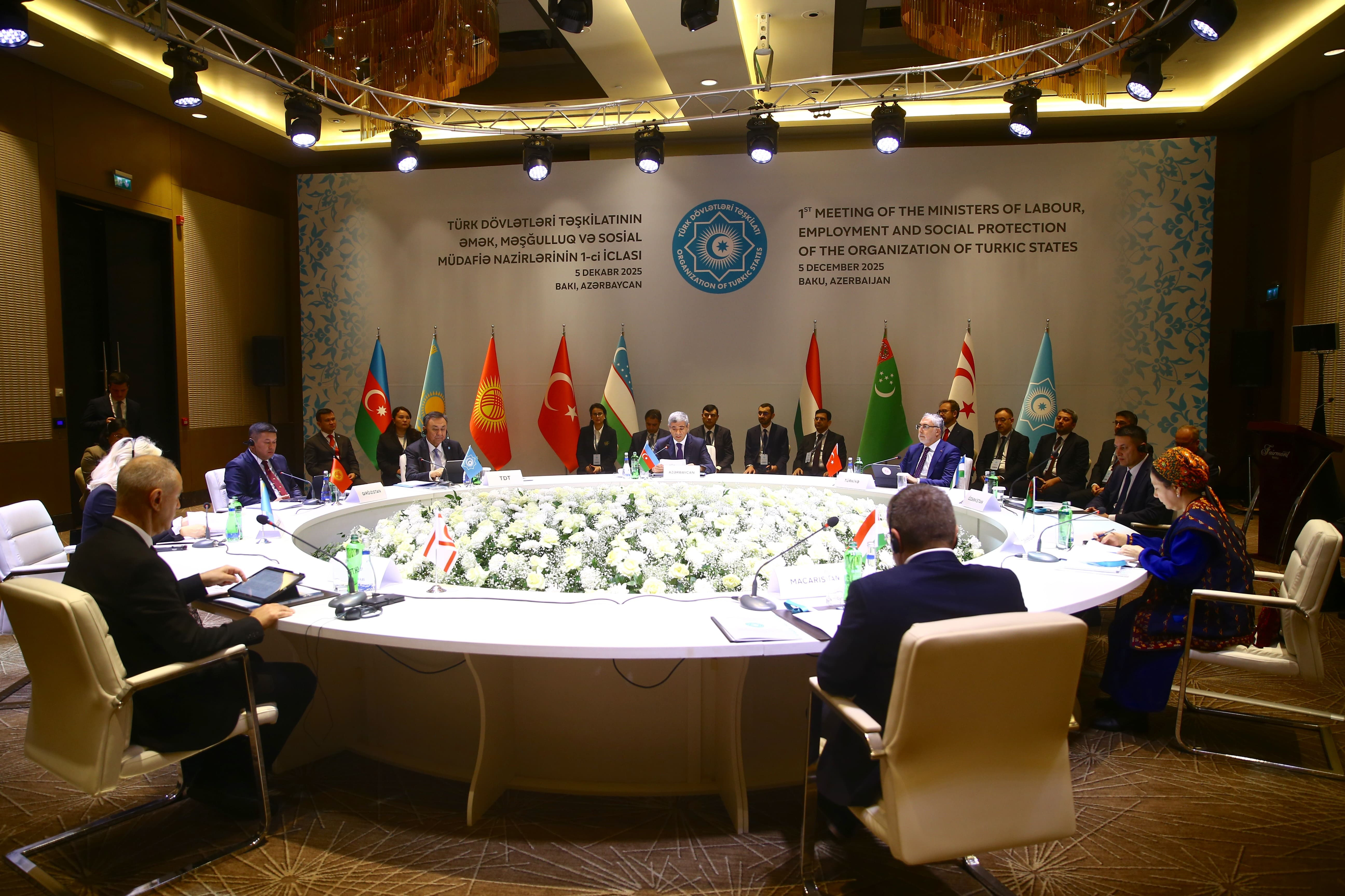 Bakü'de, TDT Çalışma, İstihdam ve Sosyal Koruma Bakanları 1. Toplantısı yapıldı