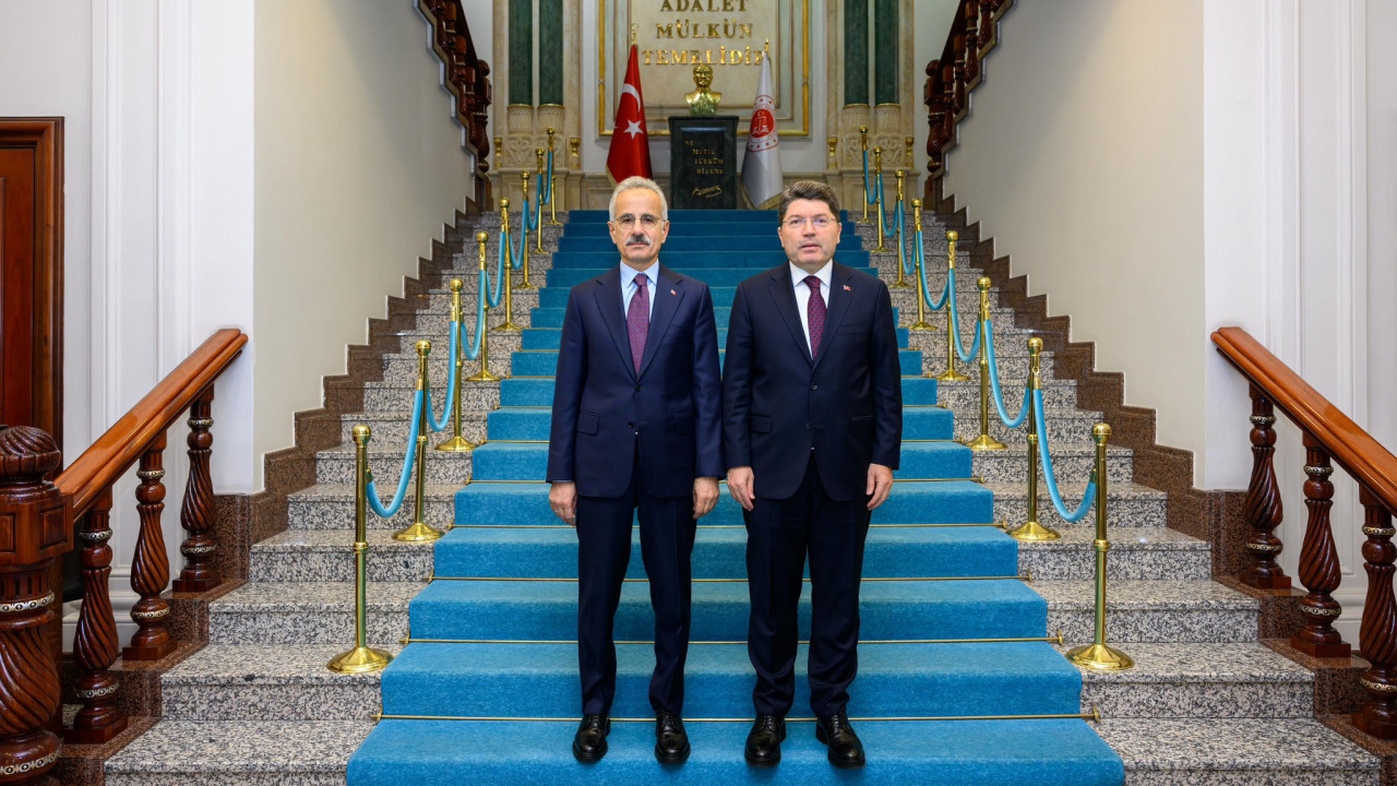 Bakan Uraloğlu'ndan Adalet Bakanı Yılmaz Tunç'a ziyaret