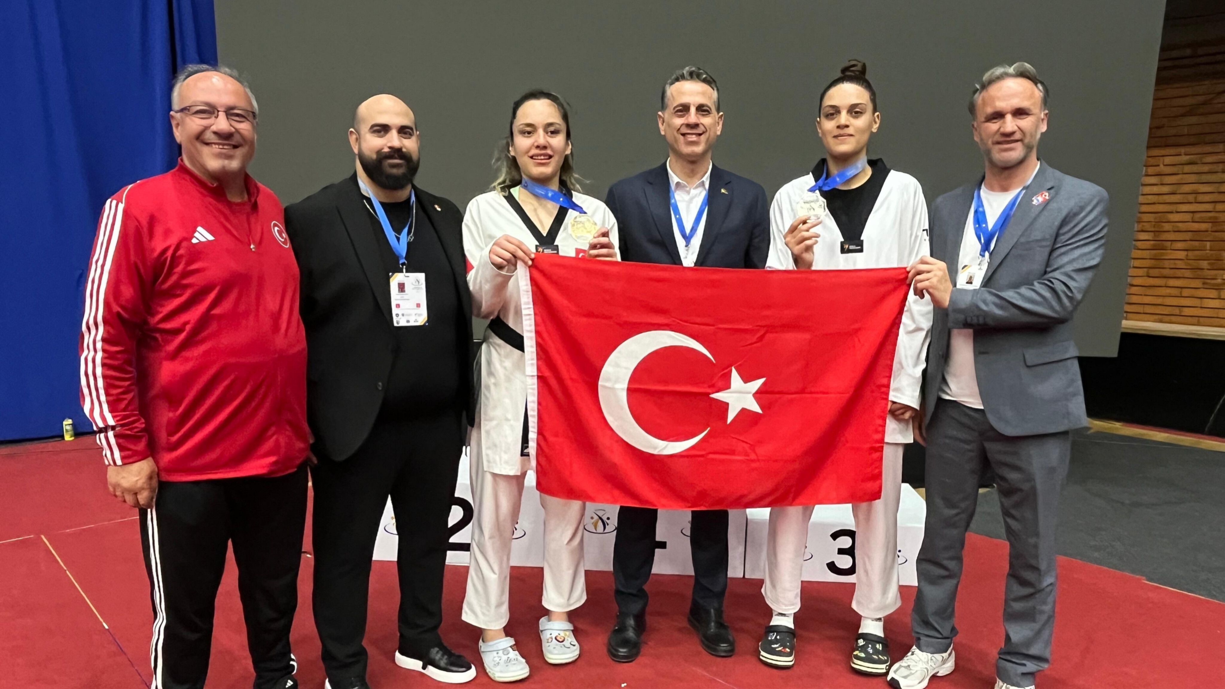 Altın da gümüş de ümit milli tekvandocuların