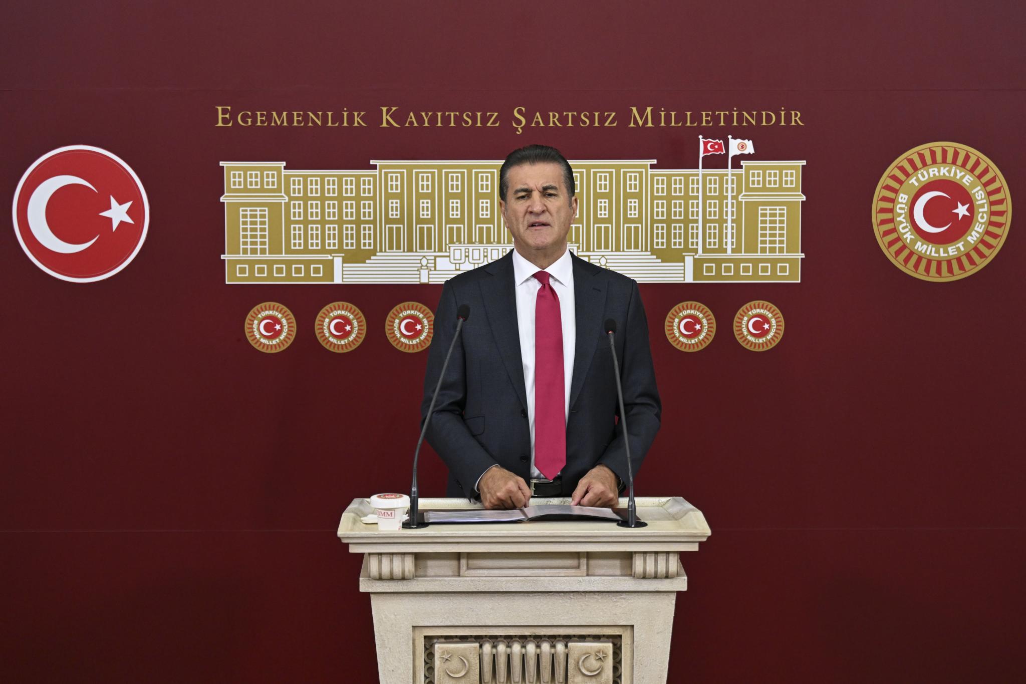 CHP'li Sarıgül, "CHP iktidarında yoksulluğu bitireceklerini" iddia etti