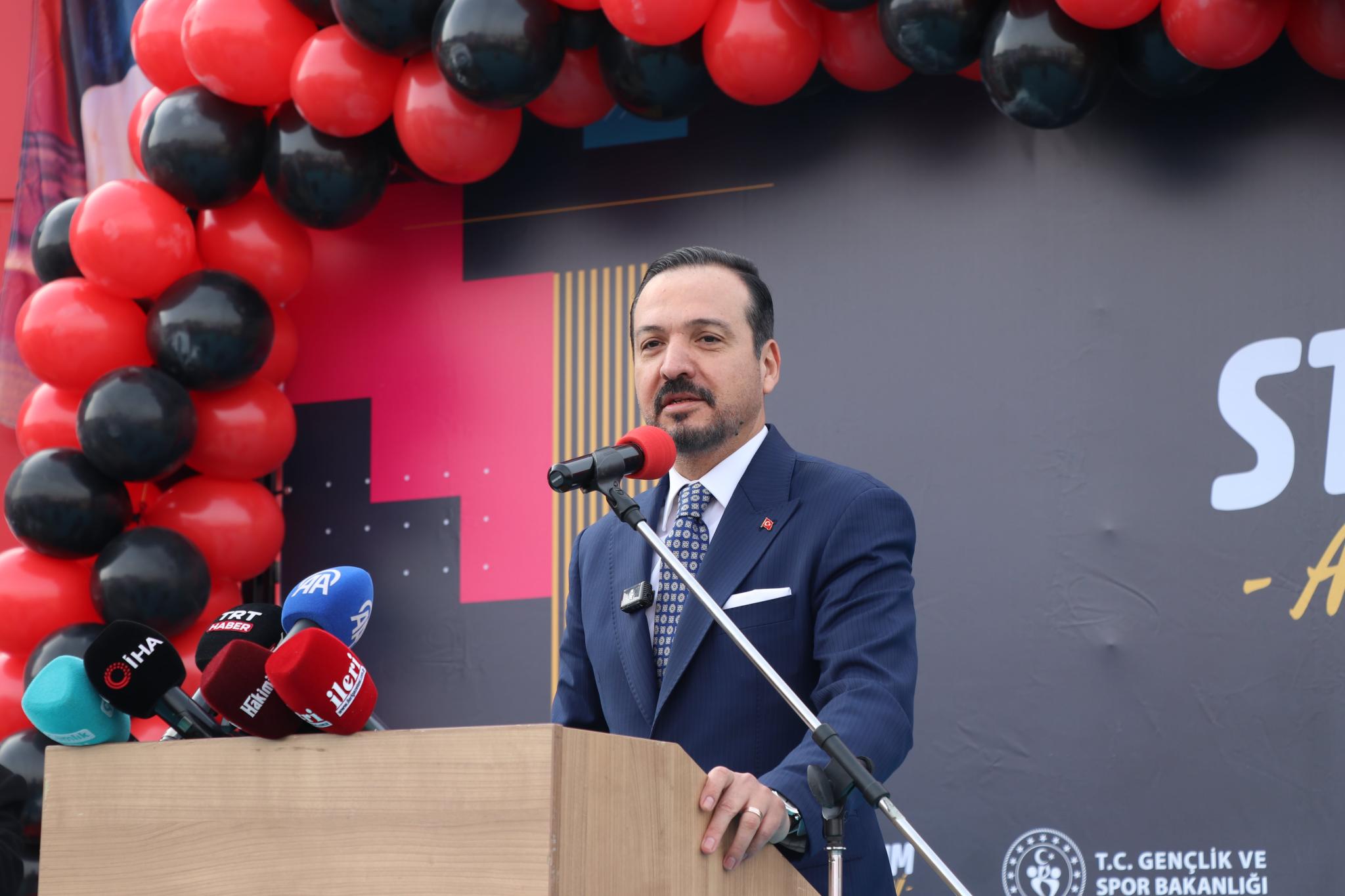 AK Parti Genel Başkan Yardımcısı Zorlu, Yozgat Stadyumu'nun açılışına katıldı