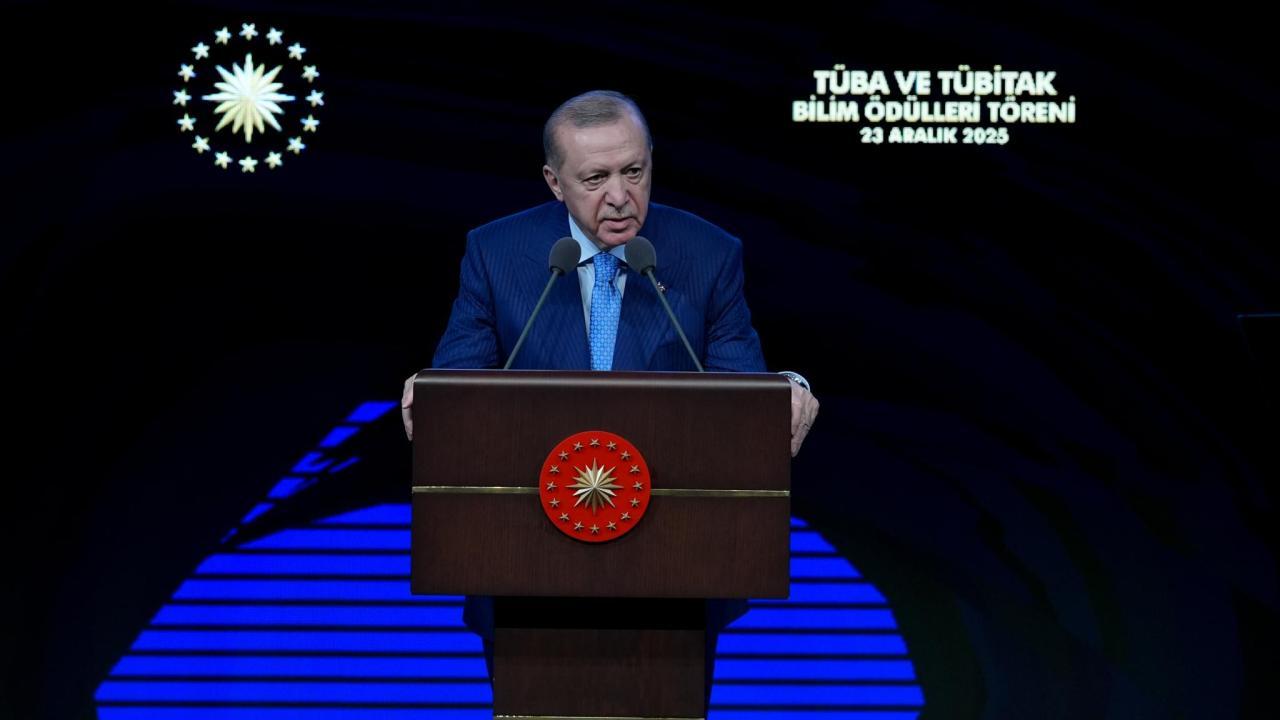 Cumhurbaşkanı Erdoğan: Üretmeye, geliştirmeye, yeni buluşlara imza atmaya devam edeceğiz