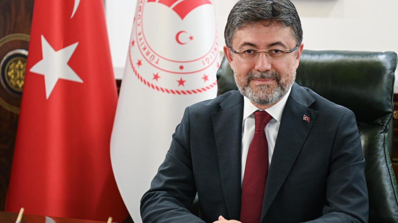 Bakan Yumaklı'dan düşen uçakta hayatını kaybeden Libya askeri heyeti için taziye mesajı