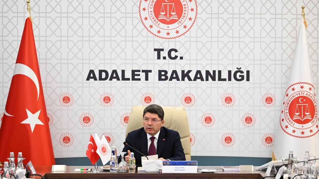 Bakan Tunç'tan 11. Yargı Paketi'ne ilişkin paylaşım